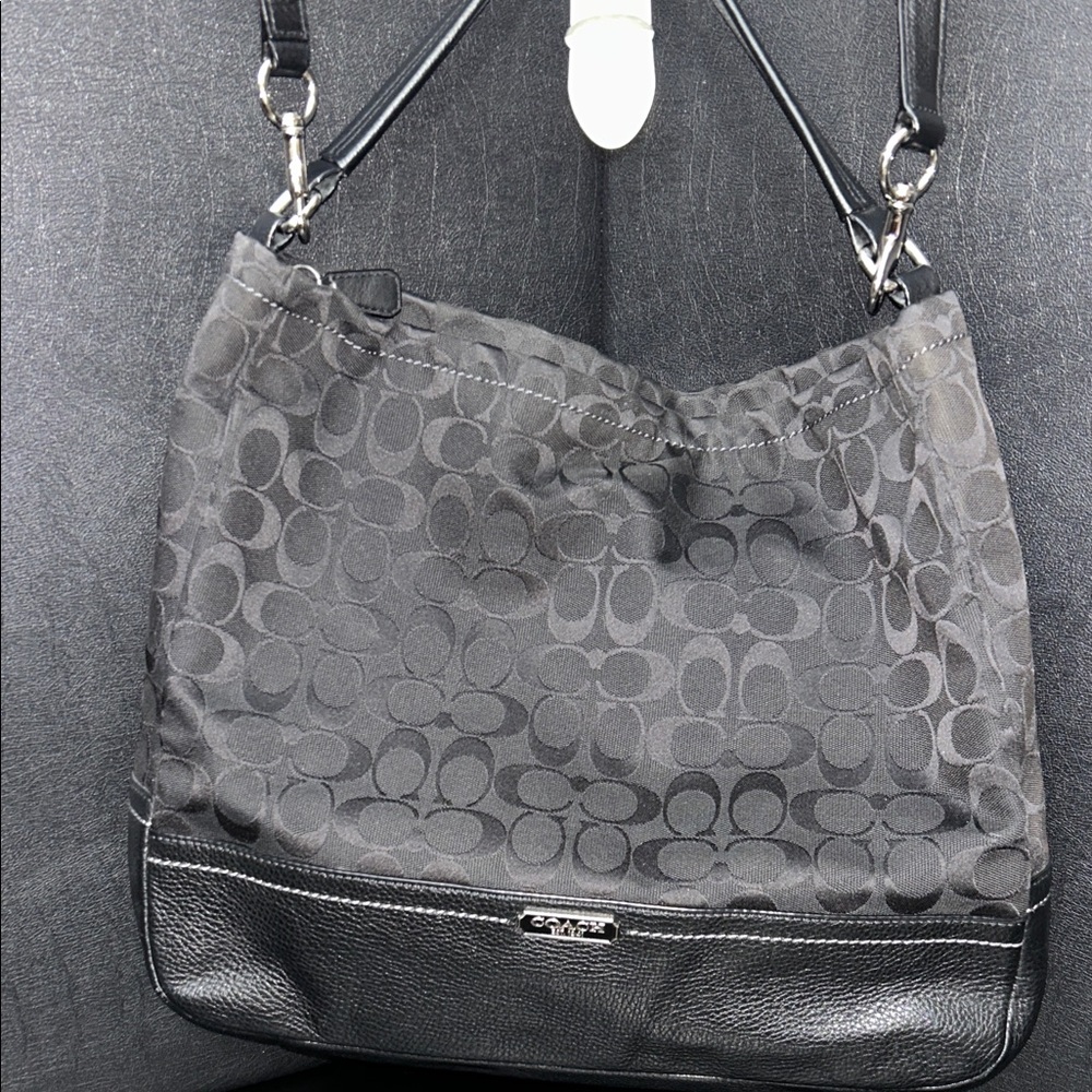 Coach Signature  C Crossbody.
